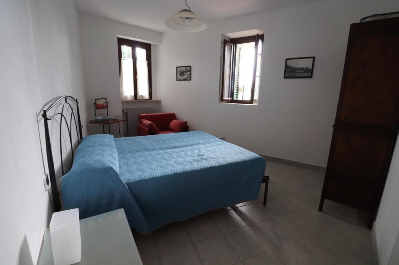 Appartamento in borgata storica Boissano Esterno foto